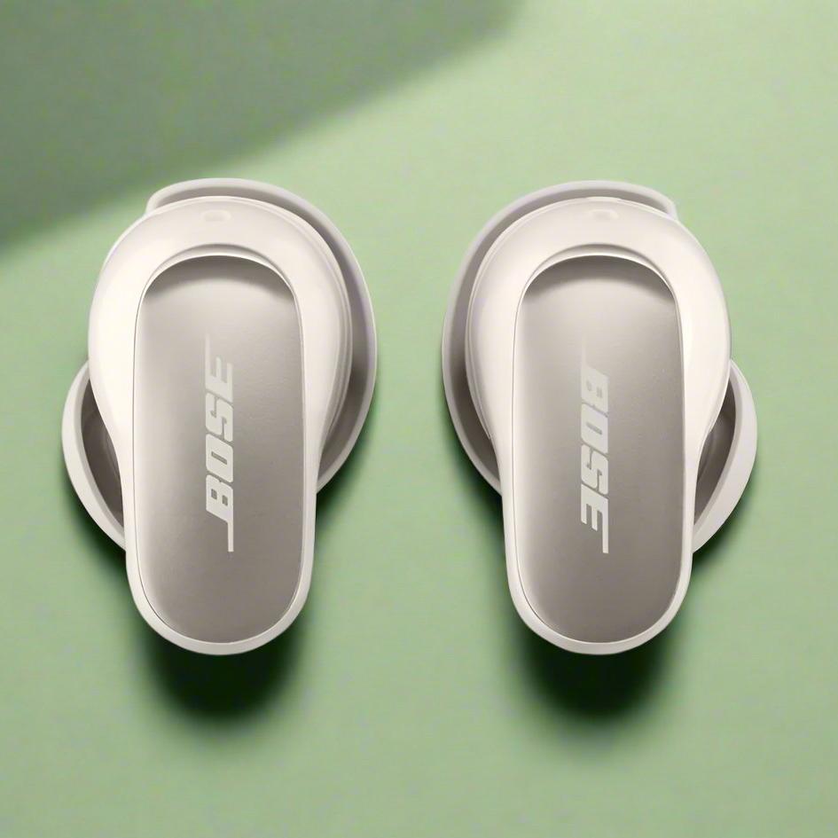 Bose New QuietComfort Ultra Earbuds (Black/ White Smoke)